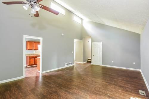 Building Photo - 6603 Valley Hill Dr