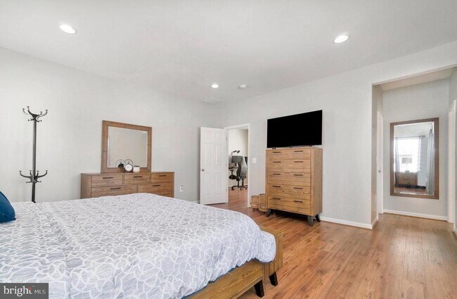Building Photo - 437 Boxelder Dr