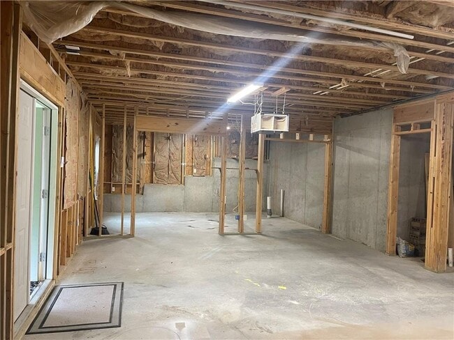 Building Photo - 5040 Bucknell Trace