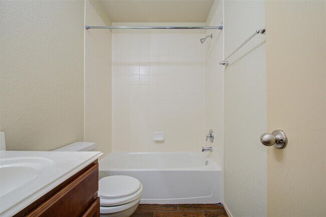 Building Photo - 3106 Cambridge Meadows Ln