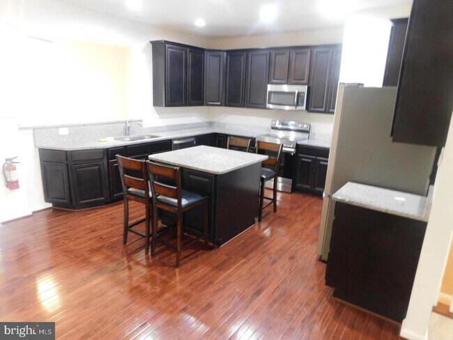 Building Photo - 12705 Bedford Glen Way