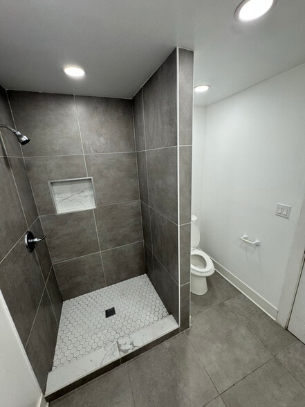 Building Photo - 3351 W 38th Pl