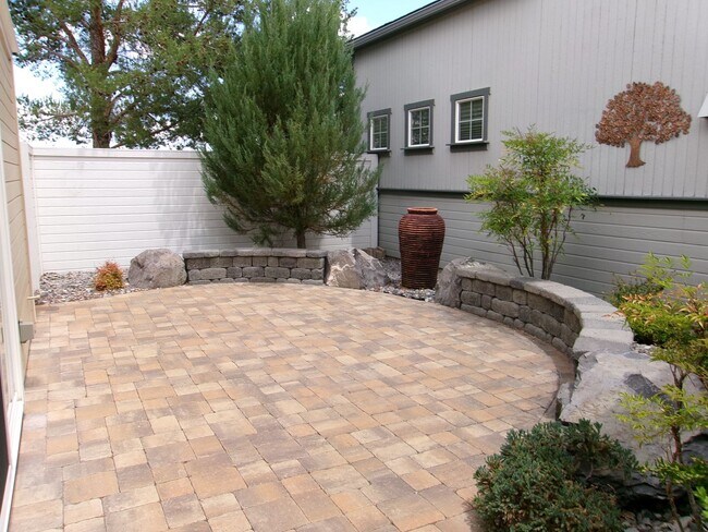 Building Photo - 2 Bedroom, 2 Bath at The Front Street Bungalows