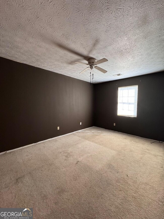 Building Photo - 1602 Pine Tree Trail