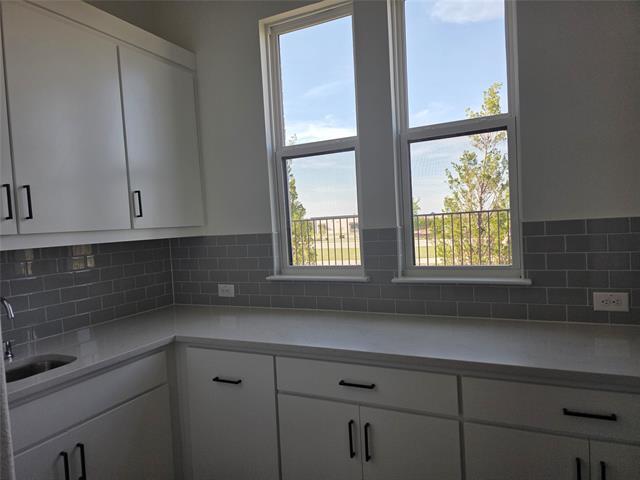 Building Photo - 1591 Binkley Ave