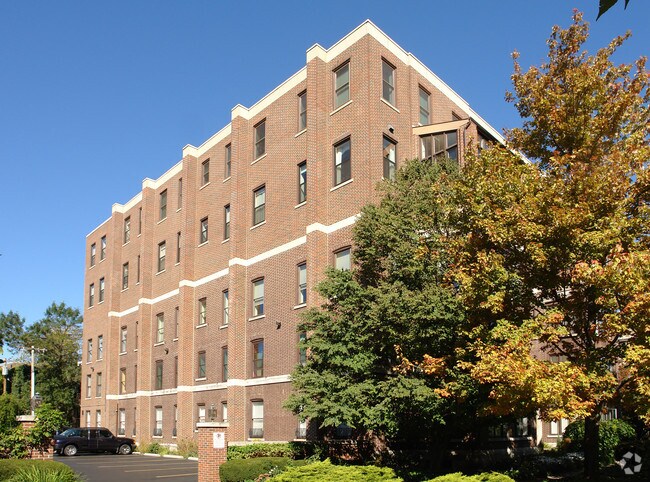 Building Photo - 900 Delaware Ave