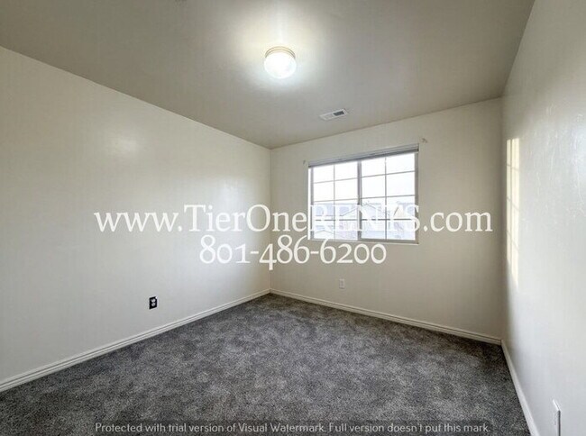 Building Photo - NO DEPOSIT option available for qualified renters