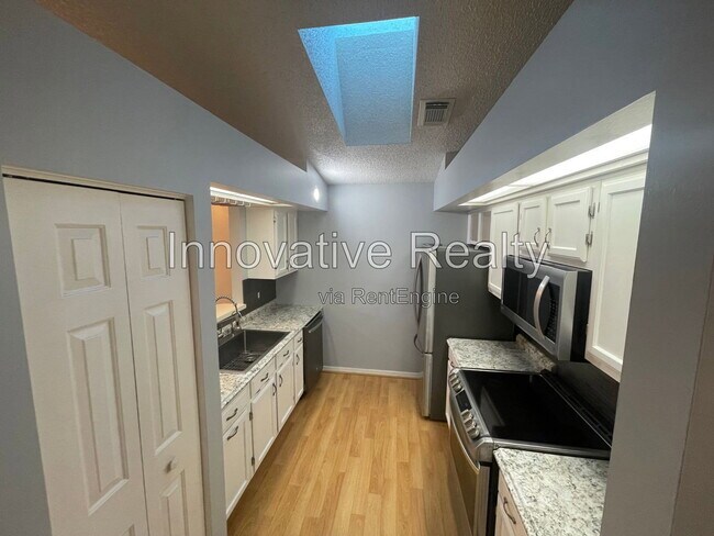 Building Photo - 110 Cobblestone Way