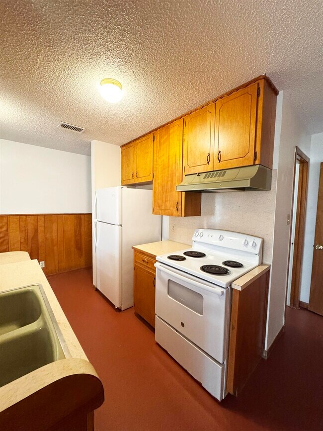 Building Photo - 132 Lake Breeze Dr