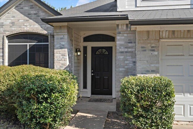 Building Photo - 15423 Quinley Dr