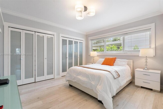 Building Photo - 9141 Abbott Ave