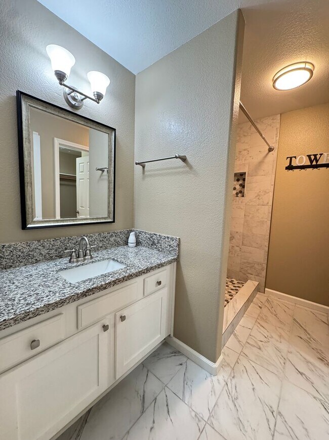 Building Photo - Nice home in Mohave Vista Estates