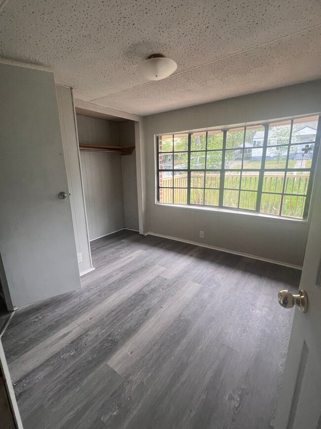 Building Photo - OPEN HOUSE TUESDAY: Lafayette 2 Bedroom 2 ...