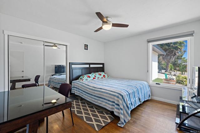 Building Photo - 2440 Dunstan St