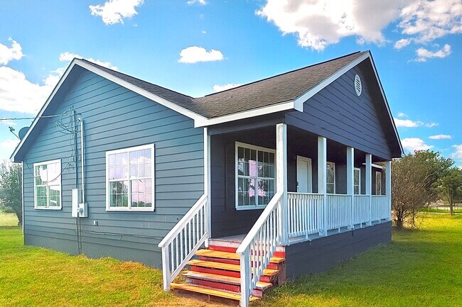 Building Photo - 1040 Darst Rd