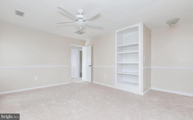 Building Photo - 12856 Fantasia Dr