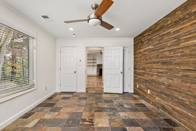 Building Photo - 3b/3ba RENTAL on 5.2 acres CULLMAN