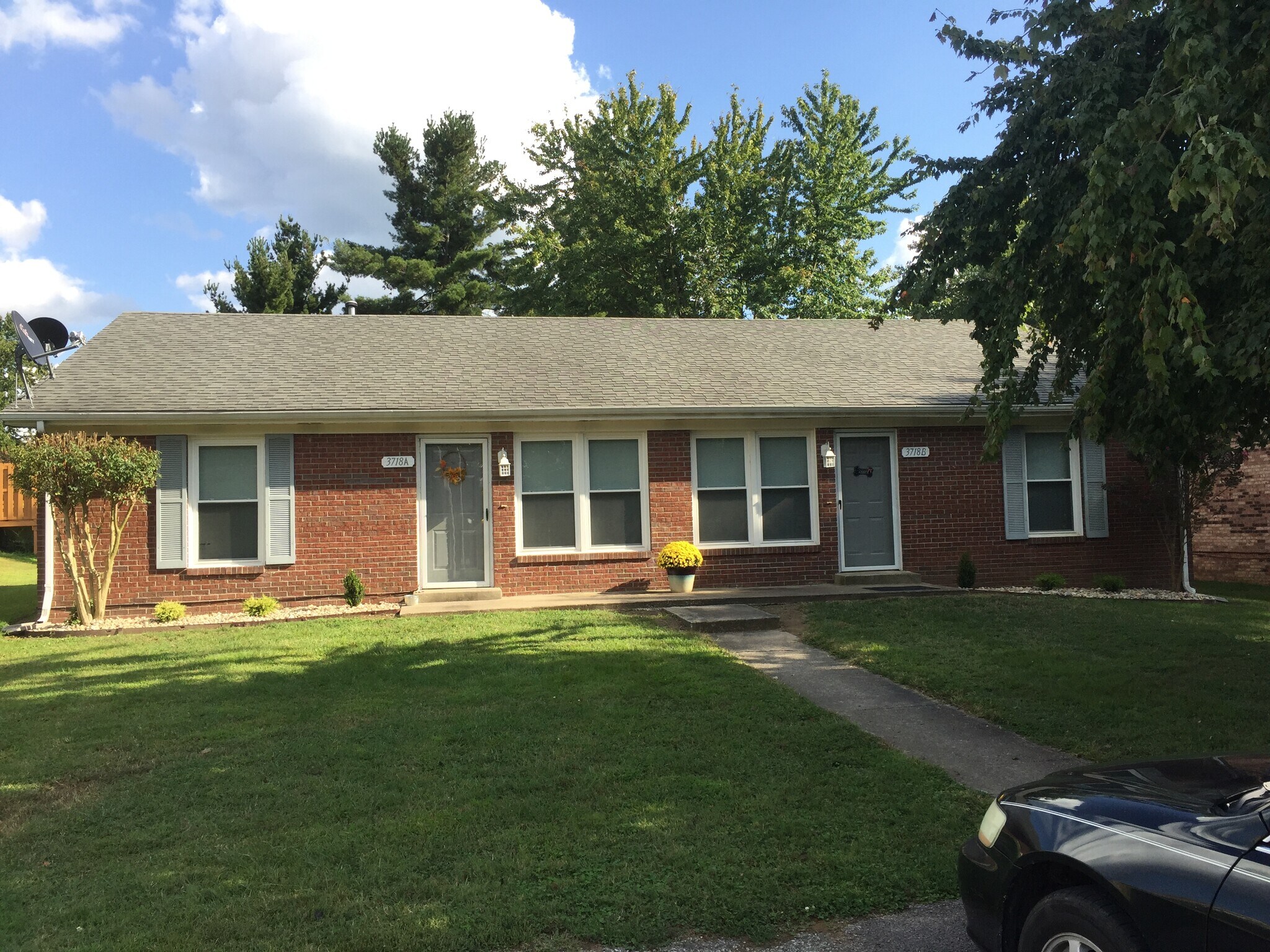 Building Photo - 3718 Creekside Ct