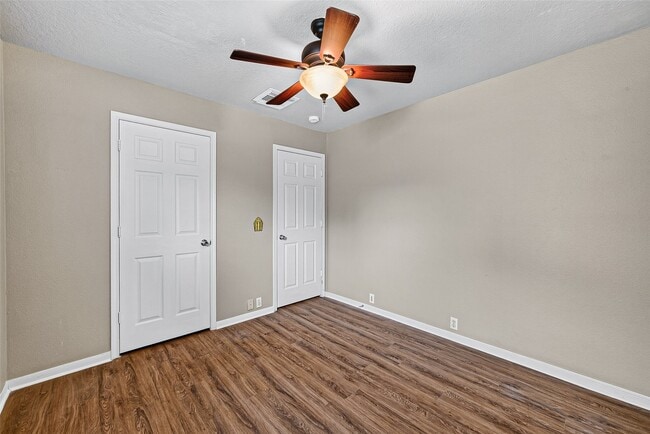Building Photo - 10306 Nickel Grove Dr