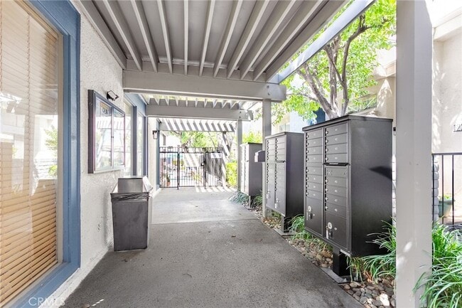 Building Photo - 5353 Corteen Pl