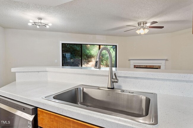 Building Photo - 7820 Falcon Rest Cir