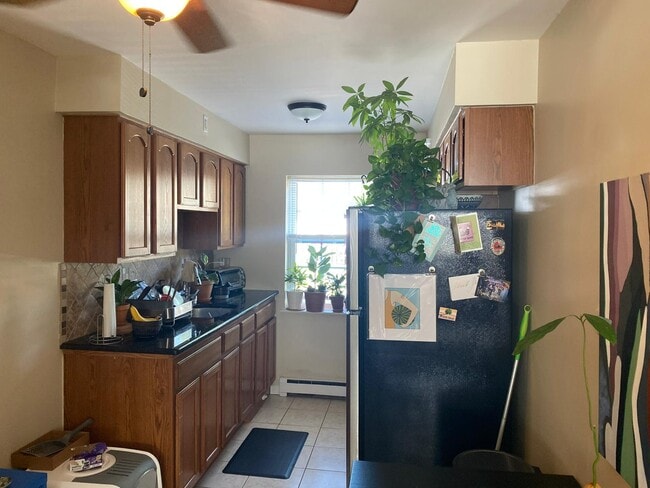 Building Photo - 17A S Valley Rd