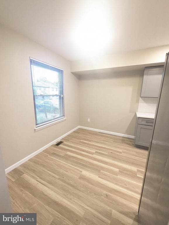 Building Photo - 988 Beechwood Pl