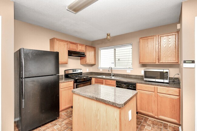 Building Photo - 6329 Settlers Square Ln