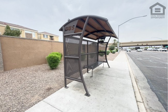 Building Photo - 2Bed/1Bath Duplex at McDowell/32nd St! Ready for Immediate Move-In! – NO HOA!
