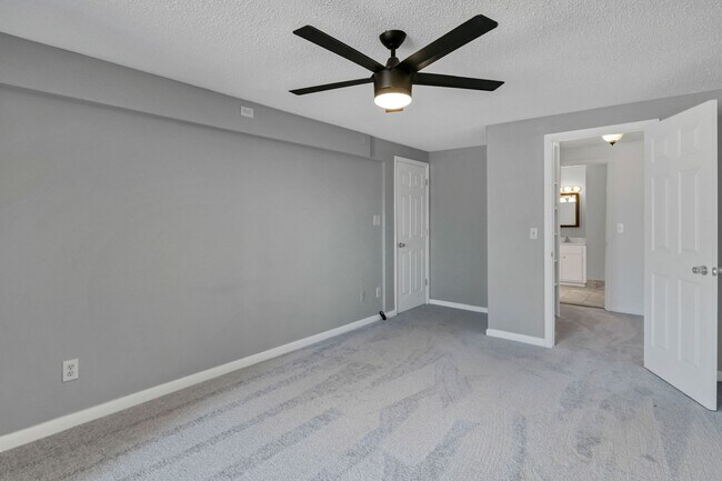 Building Photo - 103 Leeward Rd