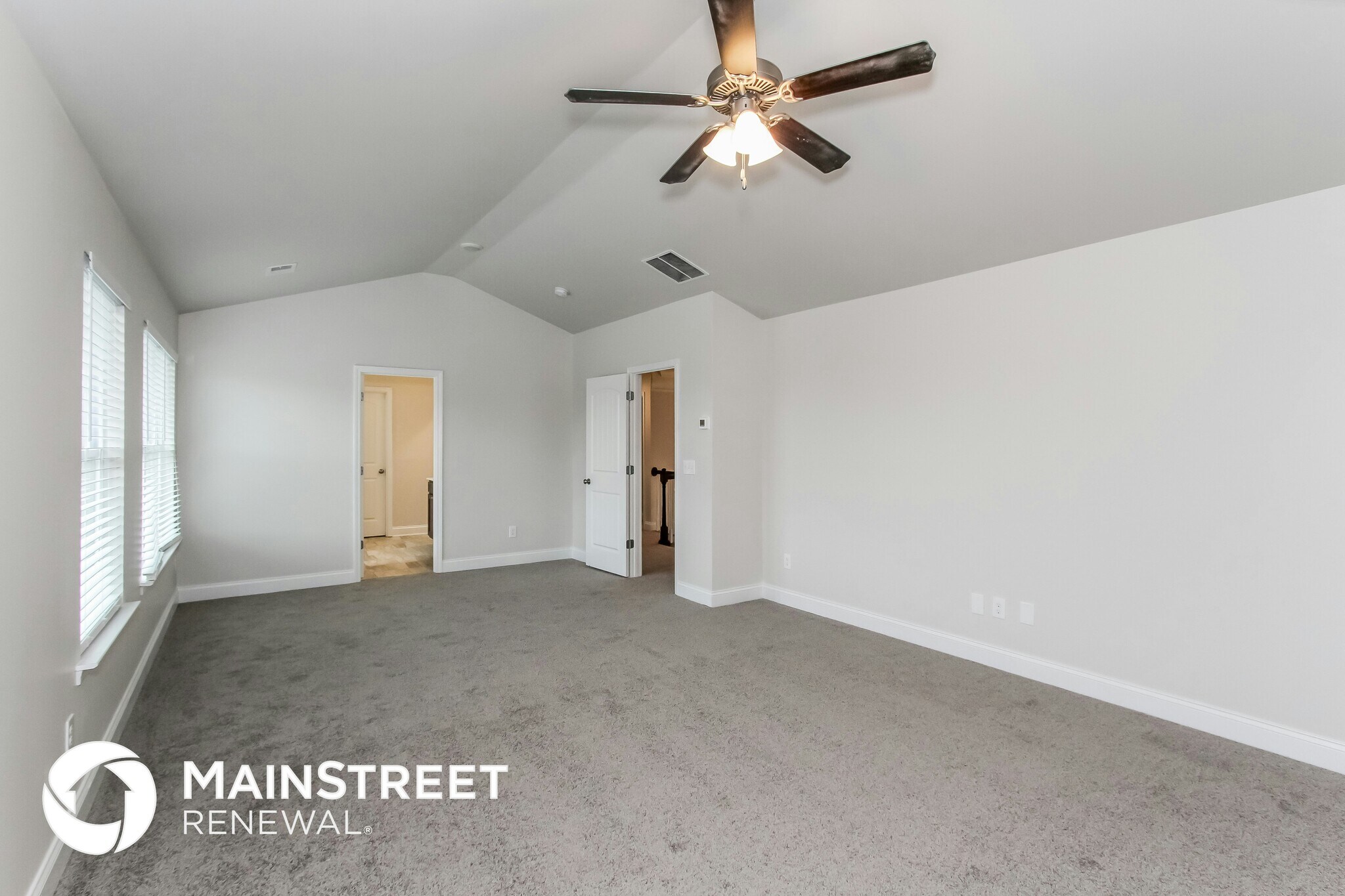 Building Photo - 253 Union Station Dr