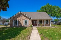 Building Photo - 9242 Rowan Ln