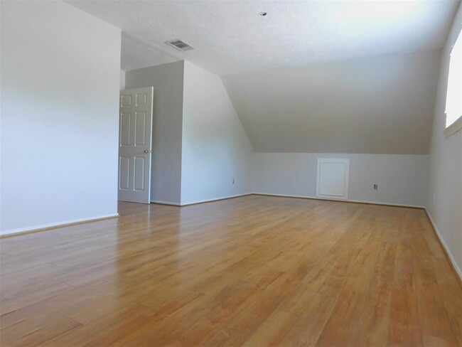 Building Photo - 11430 Sagemeadow Ln