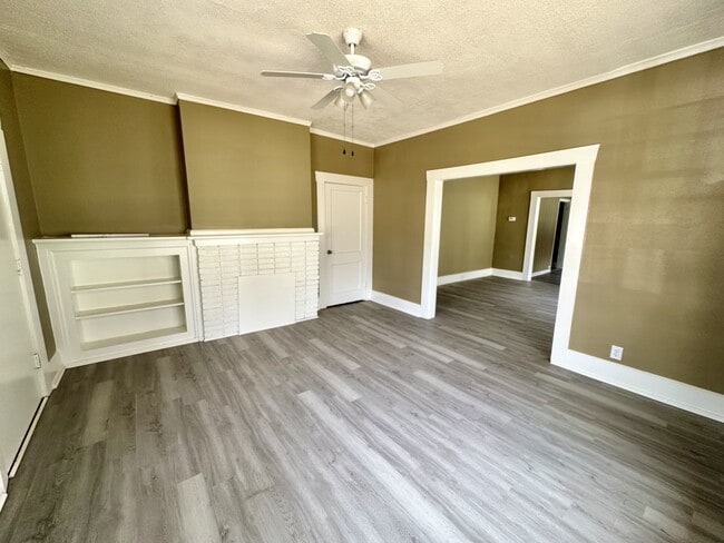 Building Photo - 1204 15th Way SW