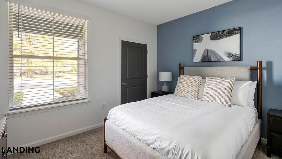 Building Photo - 2800 Milan Ct