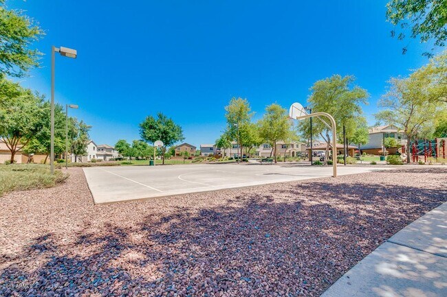 Building Photo - Charming 3 Bed + Den 2.5 Bath Home with 2 car attached EV garage with community pool !!