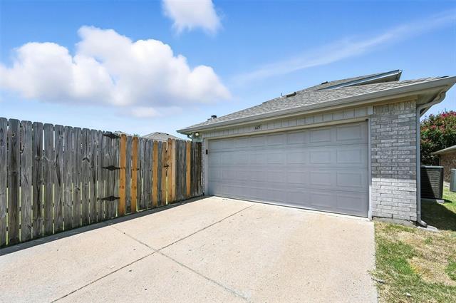 Building Photo - 615 Burchshire Ln