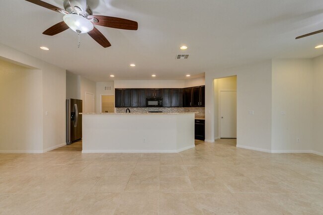 Building Photo - 3- Bedroom, 2- Bathroom home in Mountain's...
