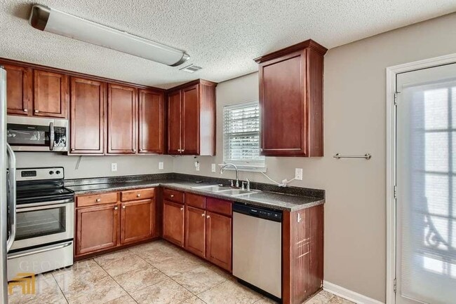 Building Photo - 145 Cotton Dr