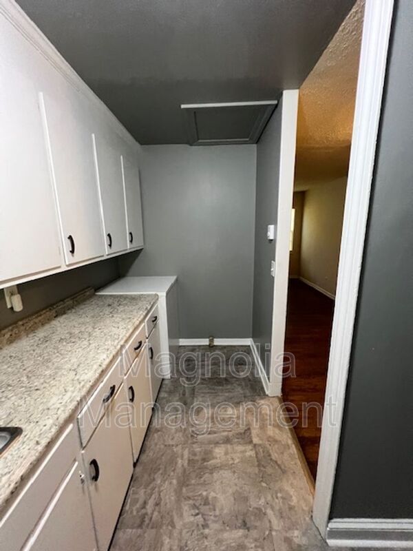 Building Photo - 1212 Parham St