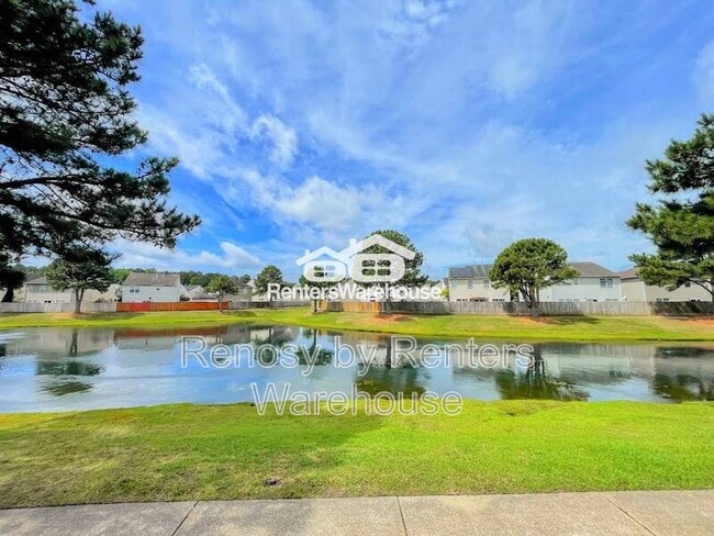 Building Photo - 3711 Bay Crescent