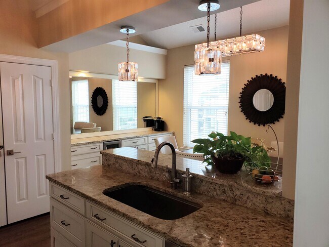 Building Photo - 3236 Silver Sands Cir