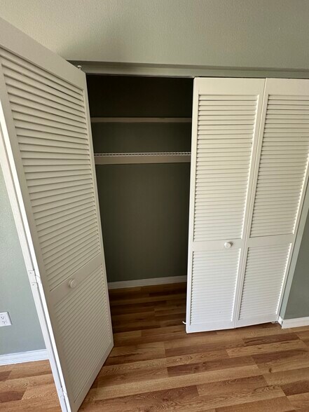 2nd bed closet - 18637 Lake Worth Blvd