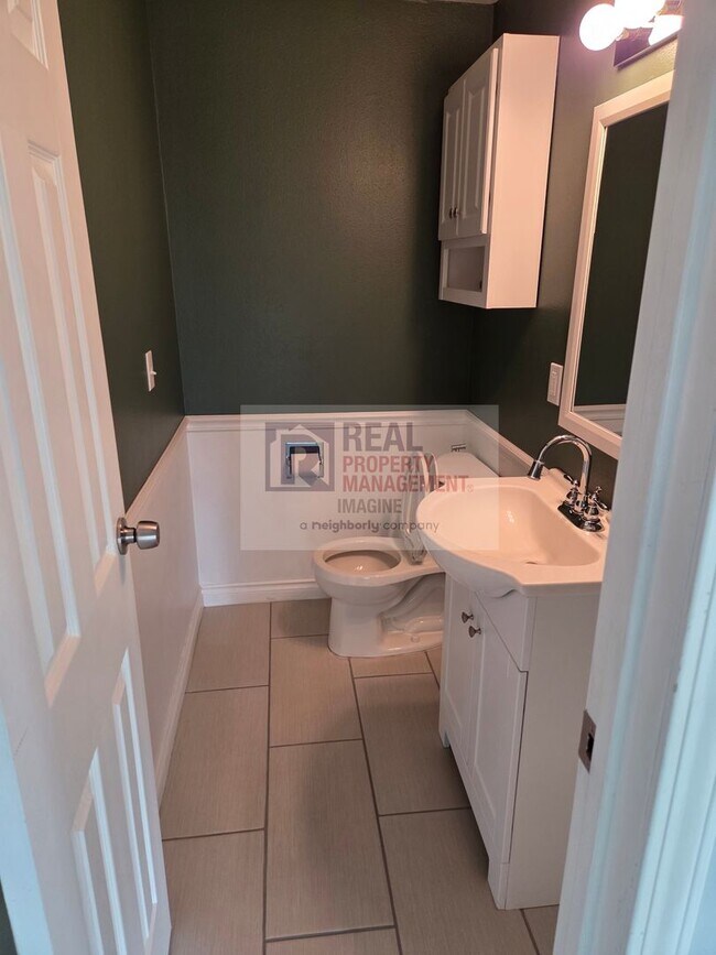 Building Photo - Recently remodeled 3 bedroom, 2.5 bath home