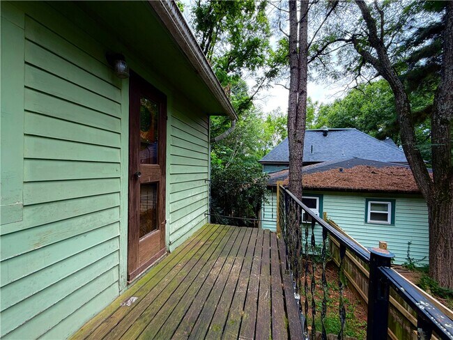 Building Photo - 410 E Huntsville Rd