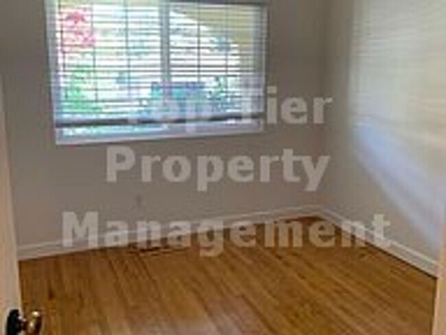 Building Photo - Very nice 4 Bed /2 Bath/1,948 Sqft house in desirable Campolindo neighborhood in Moraga available...
