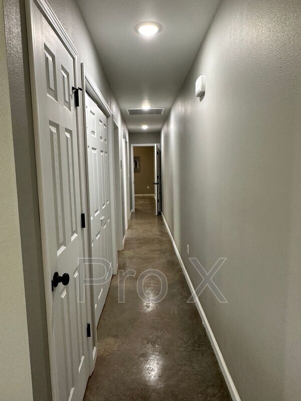 Building Photo - 120 S Pearl