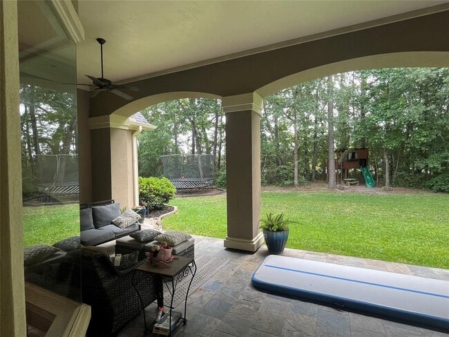 Building Photo - 28015 Buena Way