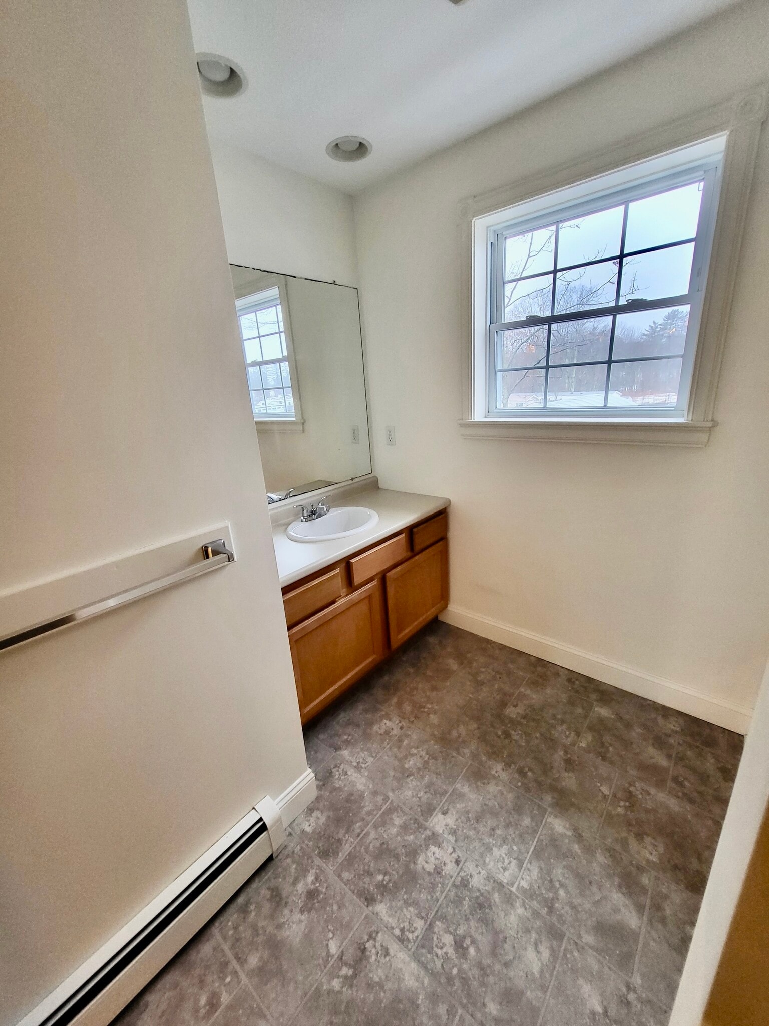 Building Photo - 18 Melvin Ave