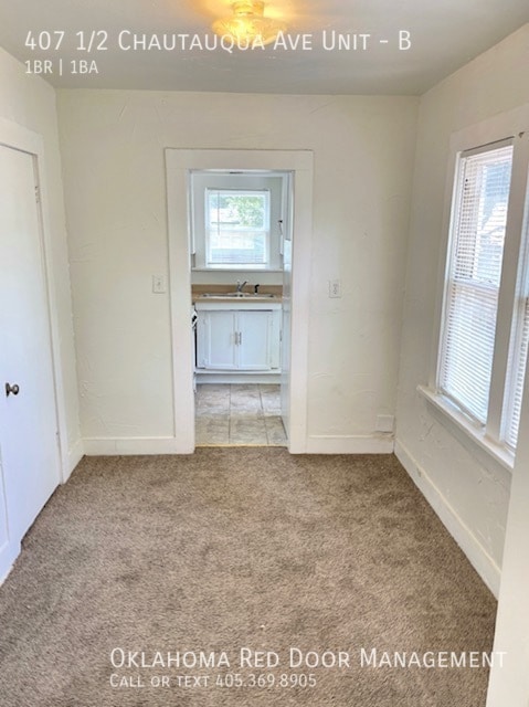 Building Photo - 407 1/2 Chautauqua Ave Unit